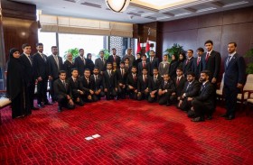 رئيس الدولة يلتقي الطلبة الإماراتيين خلال زيارته إلى الصين