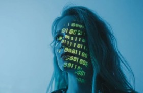 عرّاب الذكاء الاصطناعي: الخطر قادم والأغنياء هم المستفيدون