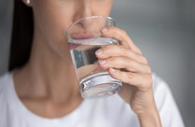أسباب العطش المستمر وجفاف الفم.. قد تشي بأمراض خطيرة