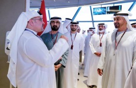 محمد بن راشد ومحمد بن زايد وولي عهد البحرين والشيوخ يشهدون الجولة الختامية لبطولة العالم للفورمولا ـ 1