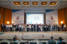 بلدية مدينة أبوظبي تكرم الفائزين بجوائز مسابقة الخوذة الذهبية في دورتها الثالثة