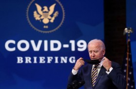 إصابات بكورونا المتحور وبايدن يعد بتسريع التلقيح