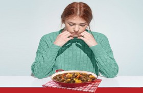 منها اللحم مع البطاطس.. تركيبات غذائية ترهق المعدة