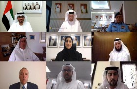 وزير الصناعة والتكنولوجيا المتقدمة يؤكد على أهمية الشراكة  بين القطاعين الحكومي والخاص لتعزيز النمو الصناعي في الإمارات