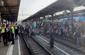 متظاهرون مؤيدون للفلسطينيين يعرقلون حركة قطارات في سويسرا