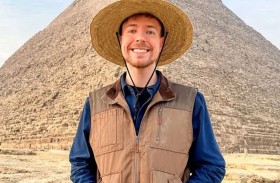 مستر بيست يكشف قصة نسر أصلع كلفه الملايين 