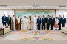 حاكم رأس الخيمة يستقبل عمدة حكومة بلدية دونغقوان في الصين