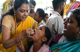 يبتلعون الأسماك الحية أملا بـ«علاج معجز» للربو