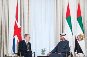 رئيس الدولة ورئيس وزراء بريطانيا يؤكدان دعم جهود تحقيق السلام والأمن والاستقرار الإقليمي والعالمي 