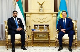 رئيس كازاخستان يمنح سفير الدولة وسام الصداقة