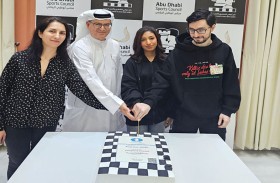 أبوظبي للشطرنج يعلن اعتماد برنامج تأهيل وتطوير عالمي للحوسني والسركال