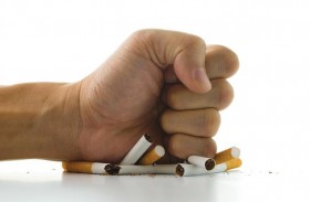 العلماء يربطون بين التدخين وتطور خطر الإصابة بالخرف