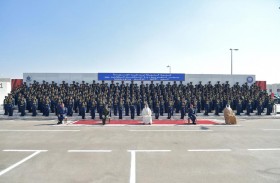 هزاع بن زايد يشهد حفل تخريج الدفعة الـ 50 من المرشحين الطيارين والدفعة الـ 10 من الإناث بكلية خليفة بن زايد الجوية