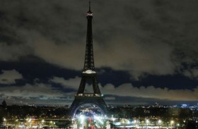 مدن عالمية تطفئ أضواءها وتغرق في الظلام