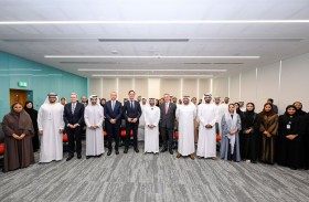 رئيس وزراء هولندا يزور أكاديمية أنور قرقاش الدبلوماسية