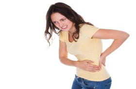 كطعنة خنجر.. أعراض تشير إلى حصى الكلى