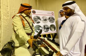شرطة أبوظبي تعرض أسلحتها القديمة بمهرجان الوحدات المساندة