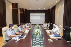 تعاون بين شرطة أبوظبي و«هيئة البيئة» لتأمين المحميات البرية