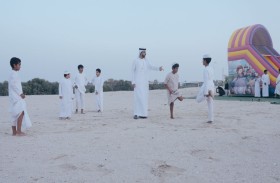 مهرجان صيف الظفرة يستقطب الأسر والزوار بفعاليات متنوعة على شواطئ المنطقة
