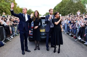 نقطة التحول.. ماذا حدث بين هاري والعائلة المالكة؟