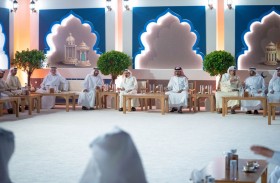 حاكم عجمان يواصل استقبال المهنئين بالشهر الفضيل