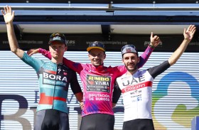 «الإمارات للدراجات الهوائية» يواصل تألقه في سباق «فويلتا بورجس»