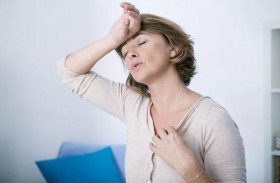 مستخلصـــــات عشبيــة طبيعــية لتخفـــيف الأعراض المزعجة لسن اليأس