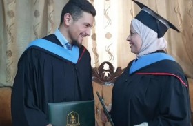 أردنية وابنها يتخرجان من نفس الجامعة وفي نفس اليوم