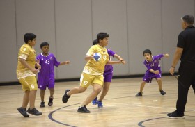 80 لاعبا في برنامج براعم اليد بالشارقة 