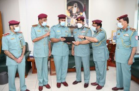 شرطة رأس الخيمة تدشن (الإشارة الضوئية)