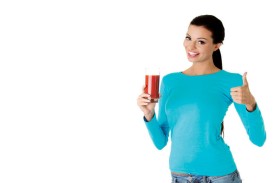 عصير الطماطم قد يخفّض ضغط الدم ويحمي قلبك