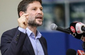 سموترتيش يدعو لمهاجمة الضفة باستخدام الطيران الحربي والمدرعات