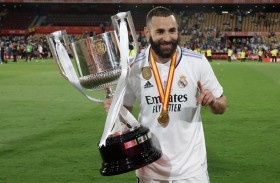 بنزيما أكثر لاعبي الريال تتويجاً بالألقاب