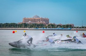 60 متسابقا يشاركون في «بطولة الإمارات للدراجات المائية»