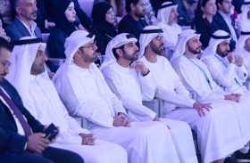 حمدان بن محمد يكرّم الفائزين في مسابقة ابتكار التطبيقات 