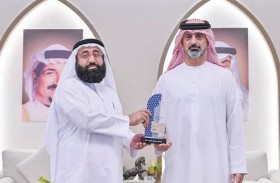 عمار بن حميد يكرم «جمعية دبي الخيرية»  تقديرًا لرعايتها فعاليات «رمضان عجمان »