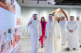 حاكم الشارقة يكرم الفائزين بجائزتي إيكروم والتراث الثقافي العربية لليافعين