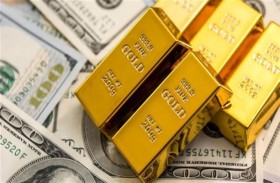 الذهب يرتفع بفضل تراجع الدولار وتزايد الطلب على الملاذات الآمنة 