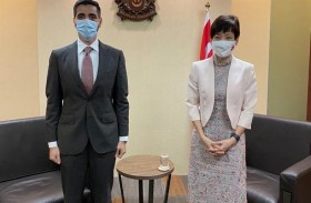 سفير الدولة يلتقي وزيرة الاستدامة والبيئة في سنغافورة