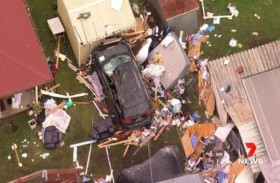 سيارة تقتحم منزلا وتقتل صاحبته