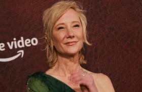 الممثلة آن هيش في وضع ميئوس منه 