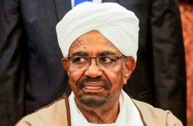 عمر البشير الدكتاتور المعزول أمام القضاء 