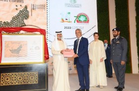 نهيان بن مبارك يطلق كتاب «المجهول درة التمور»