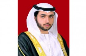 ولي عهد أم القيوين يشهد منافسات اليوم الثاني من مهرجان محمد بن زايد لسباقات الهجن ومزاينة الإبل