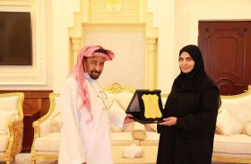 نائب رئيس إستشاري الشارقة تنال وسام الريادة المجتمعية