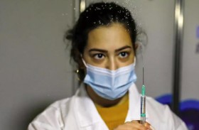 إسرائيل تبدأ تطعيم العمال الفلسطينيين ضد كورونا 