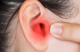 لماذا تنسد الأذن؟