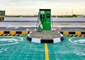 «كهرباء دبي» .. مبادرة الشاحن الأخضر تشهد زخما كبيرا خلال 2025