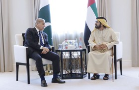 محمد بن راشد يلتقي رئيس الوزراء الباكستاني .. ويؤكد متانة العلاقات التاريخية بين البلدين