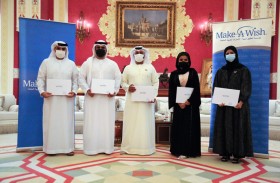 الشيخة شيخة بنت سيف تُكرّم سفراء تحقيق أمنية للنوايا الحسنة 